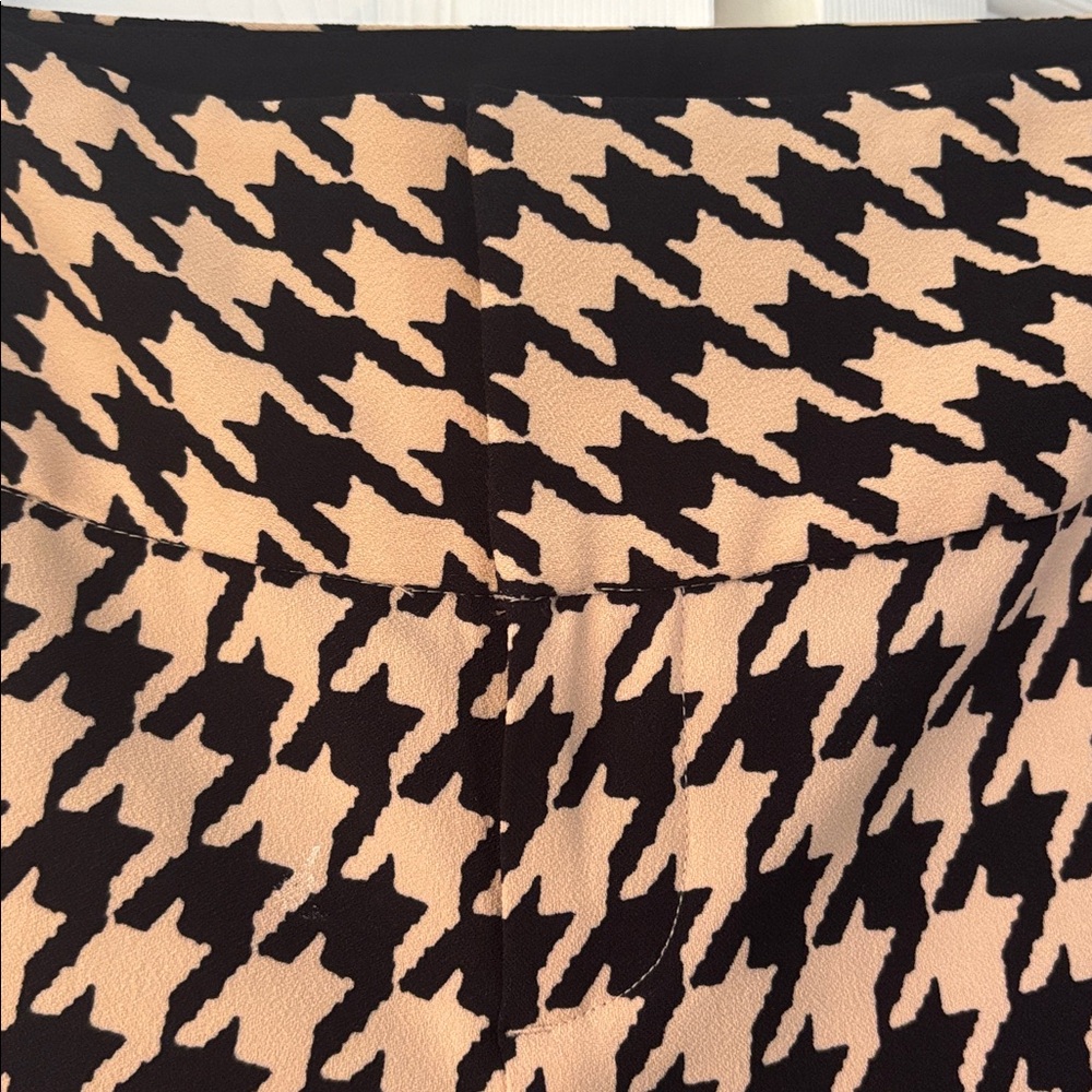 Alice + Olivia Black and Tan Houndstooth Trouser size 2 - Picture 3 of 7
